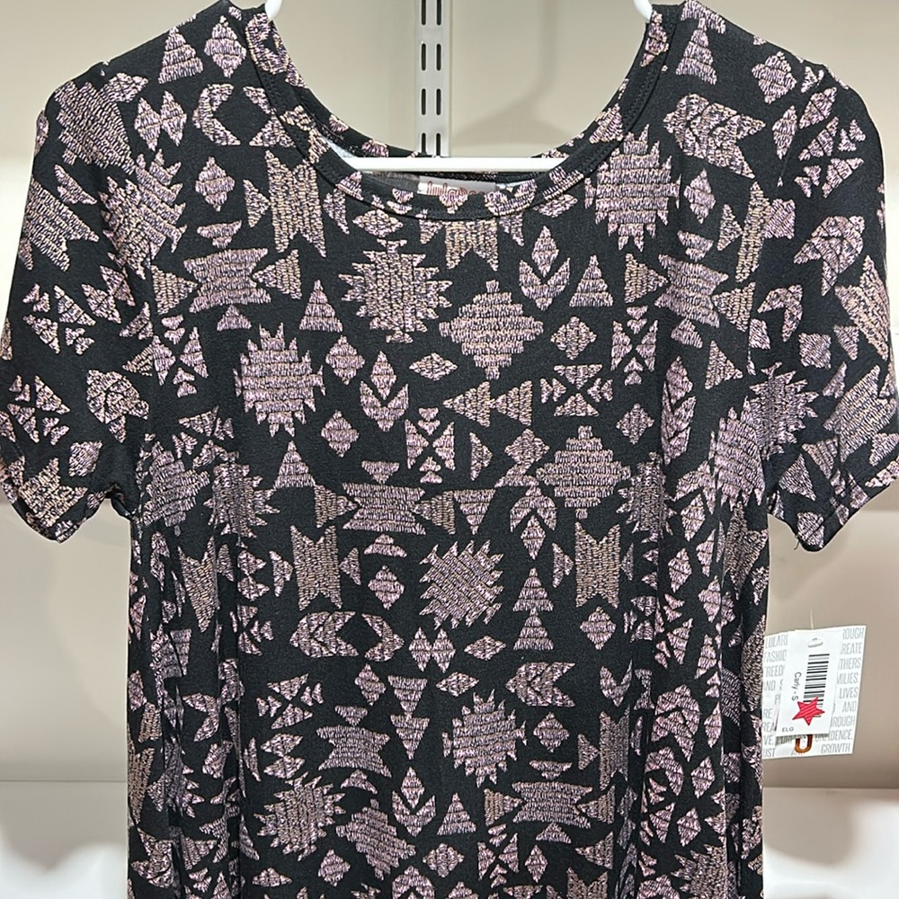 NWT Lularoe elegant Carly